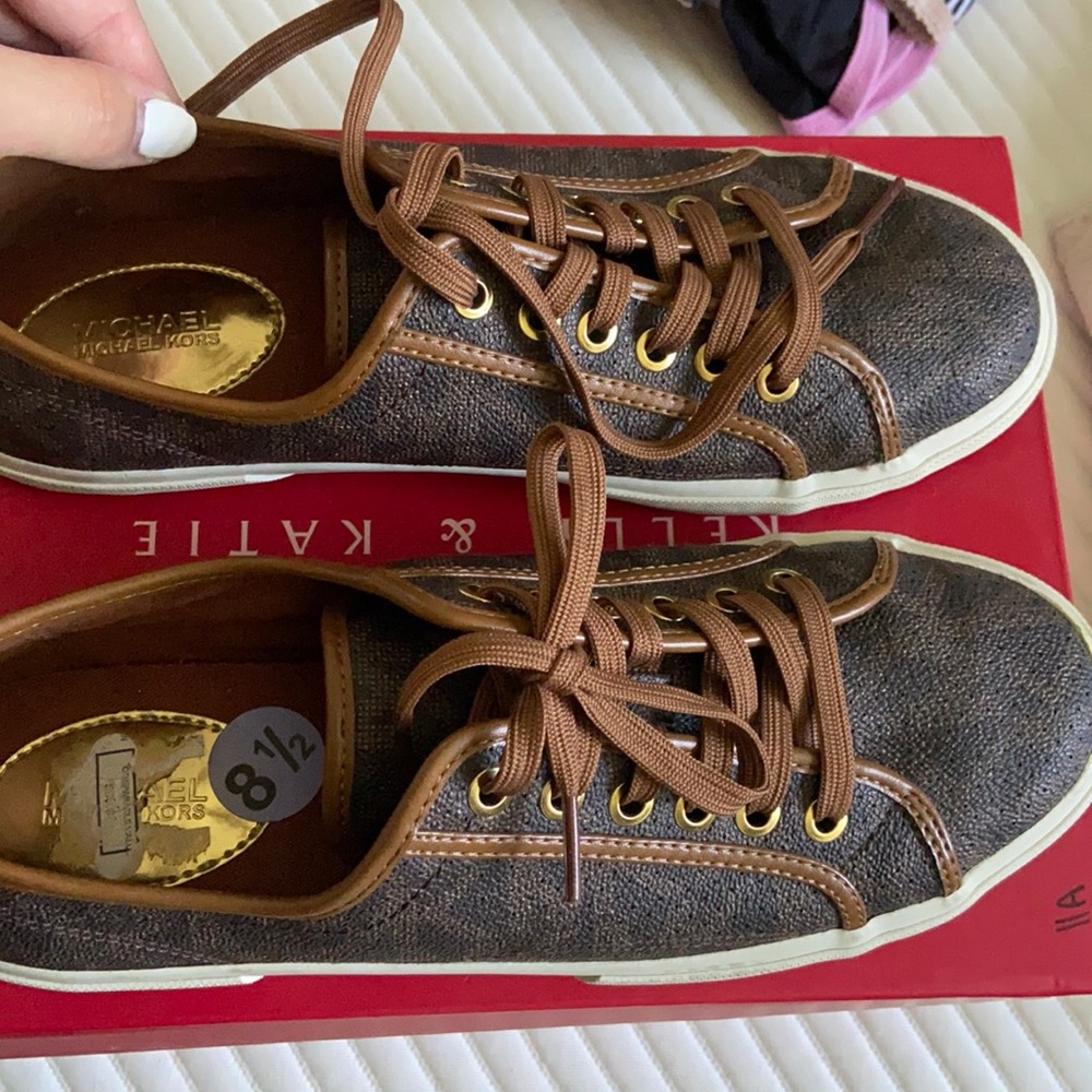 Women’s size 8.5 Michael Kors Sneakers